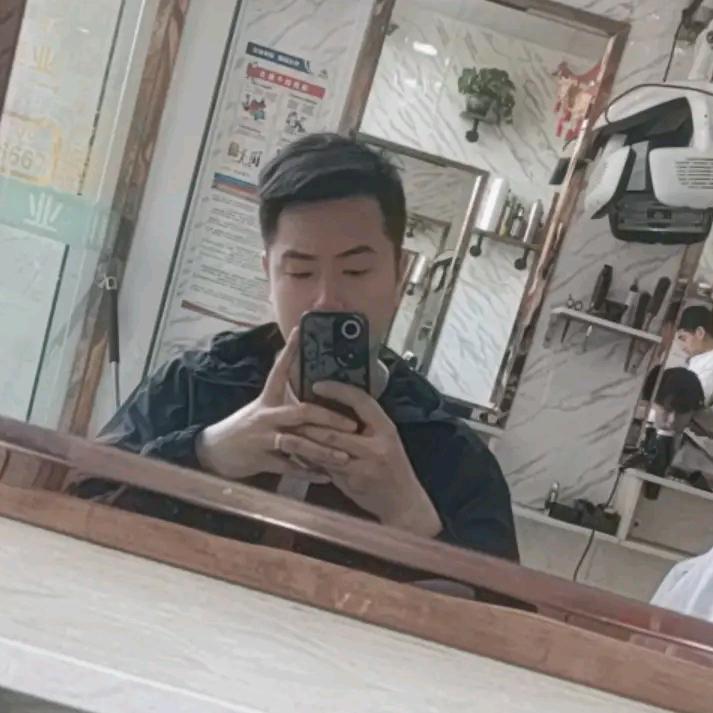 大脸先生@