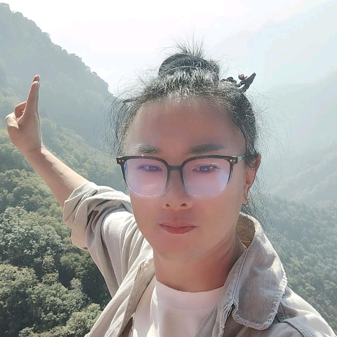 三岁半的娃娃与！度红尘