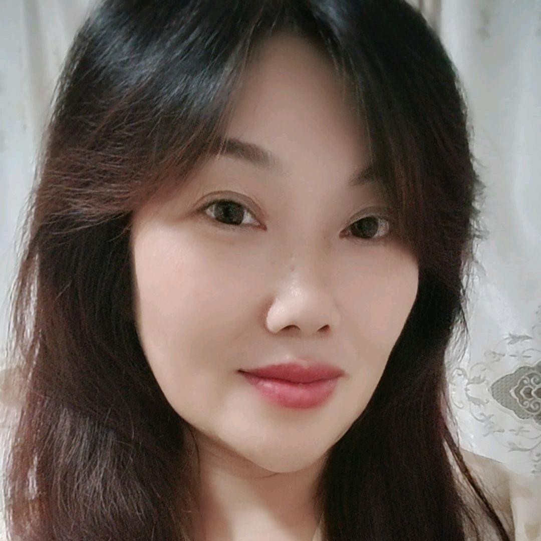 英子