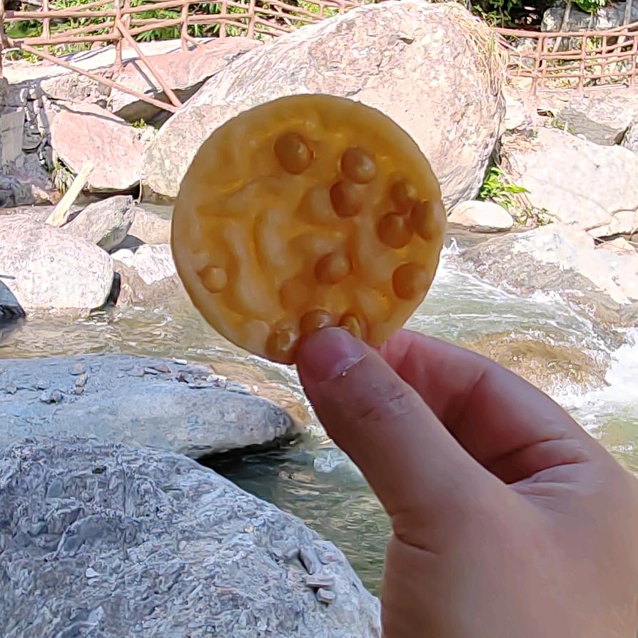 畔城繁华