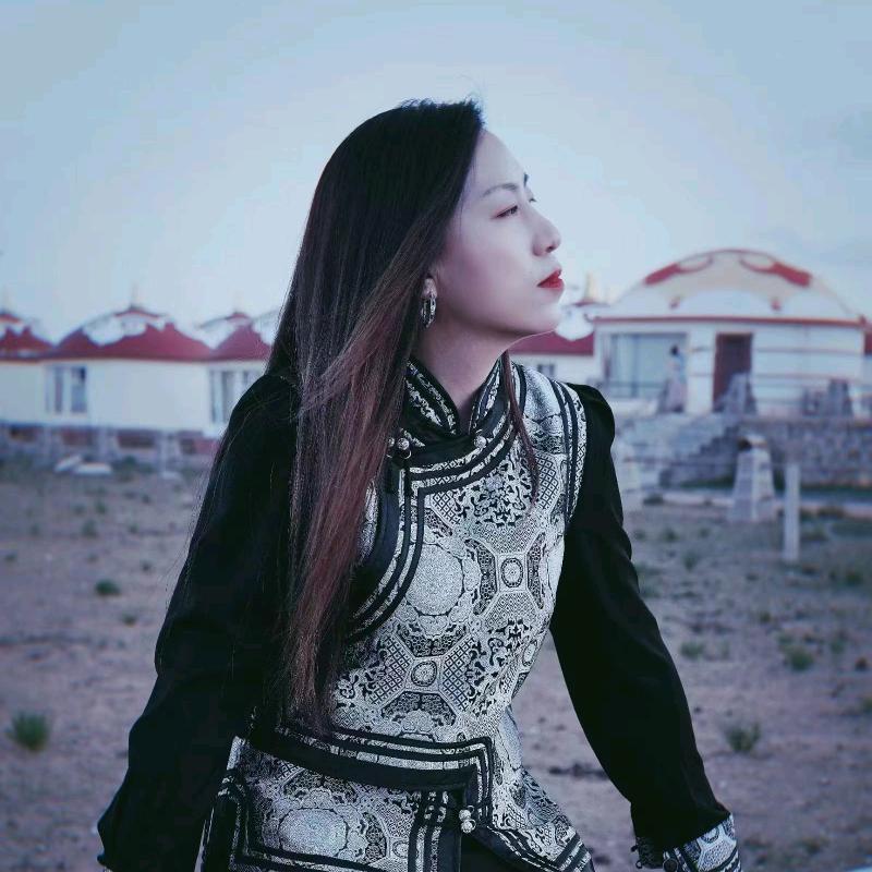 内蒙古导游—娜娜