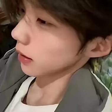 𝐑𝐲.翊然🧊
