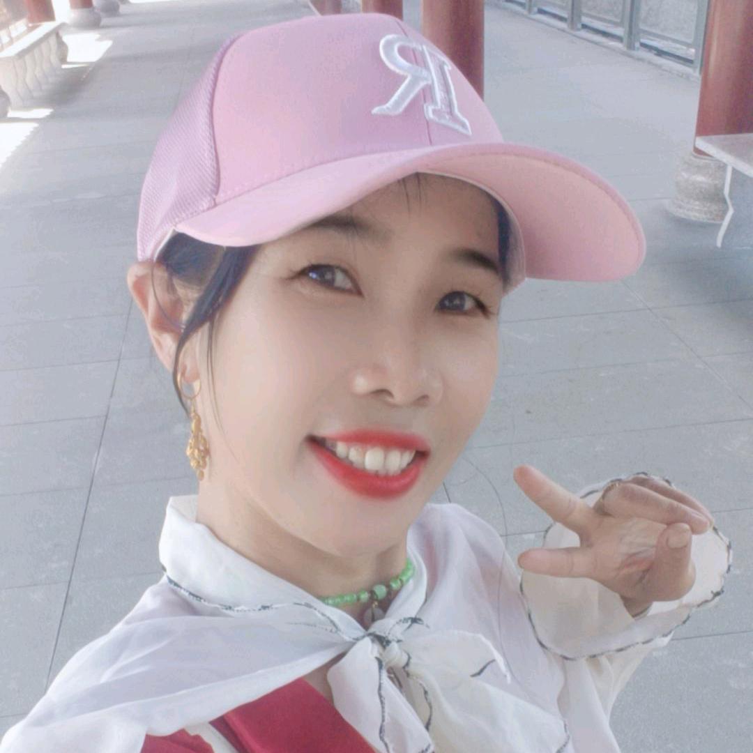 无论再苦💅笑容🌺也要满面💖
