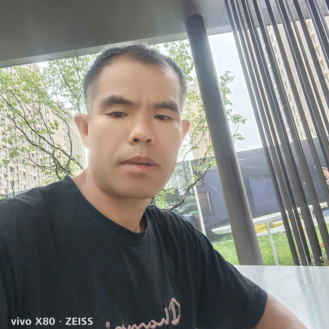 巨野在青岛打工的75年老兔子