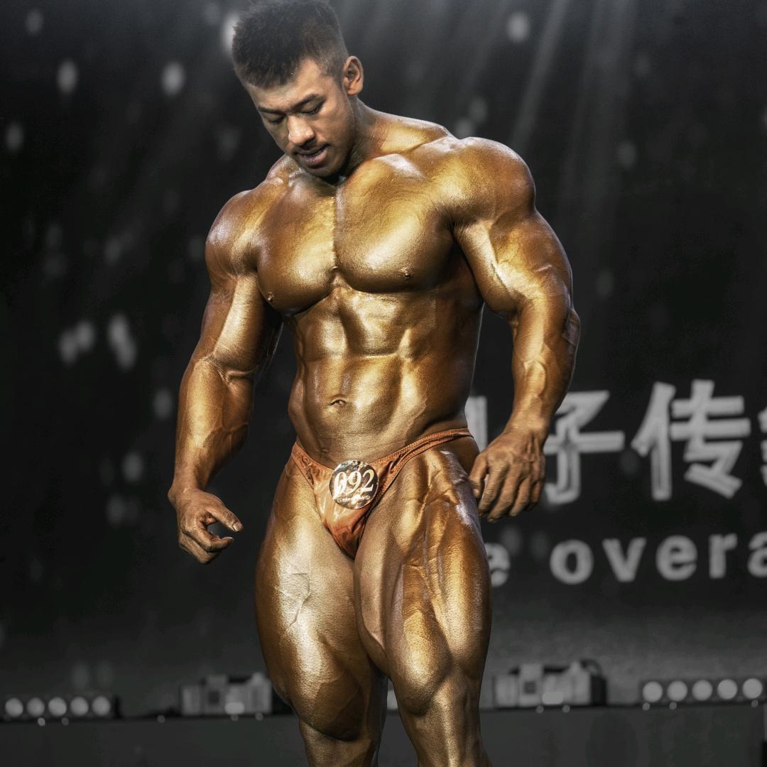 健美胡宇星