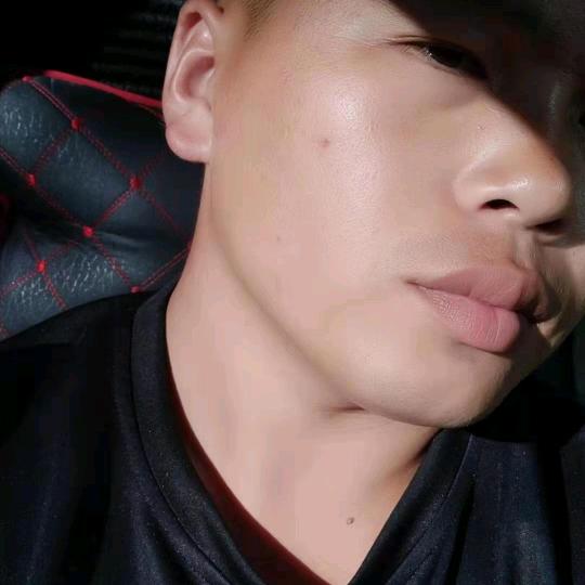 刘雨航