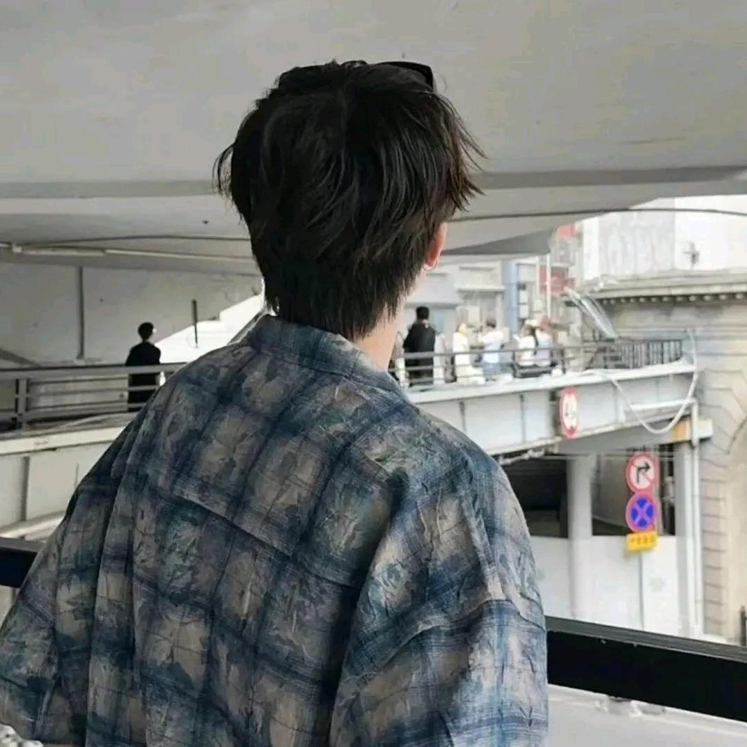 初     見