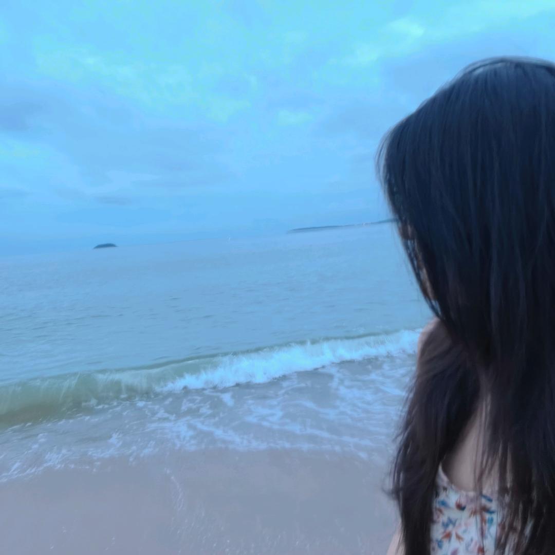 不上班啦哈哈哈哈哈哈嗝~
