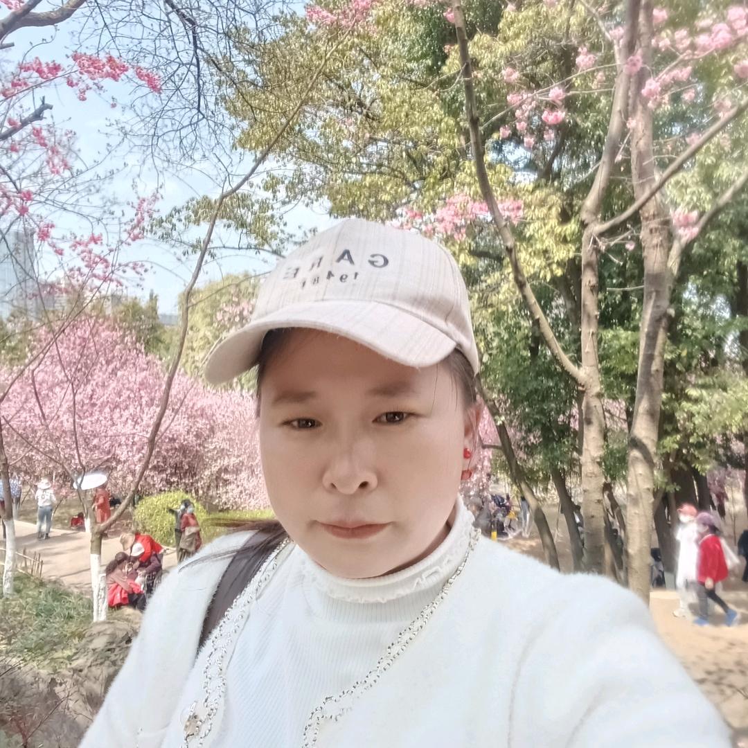 李琼琼