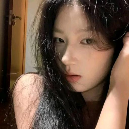 陈小妹.