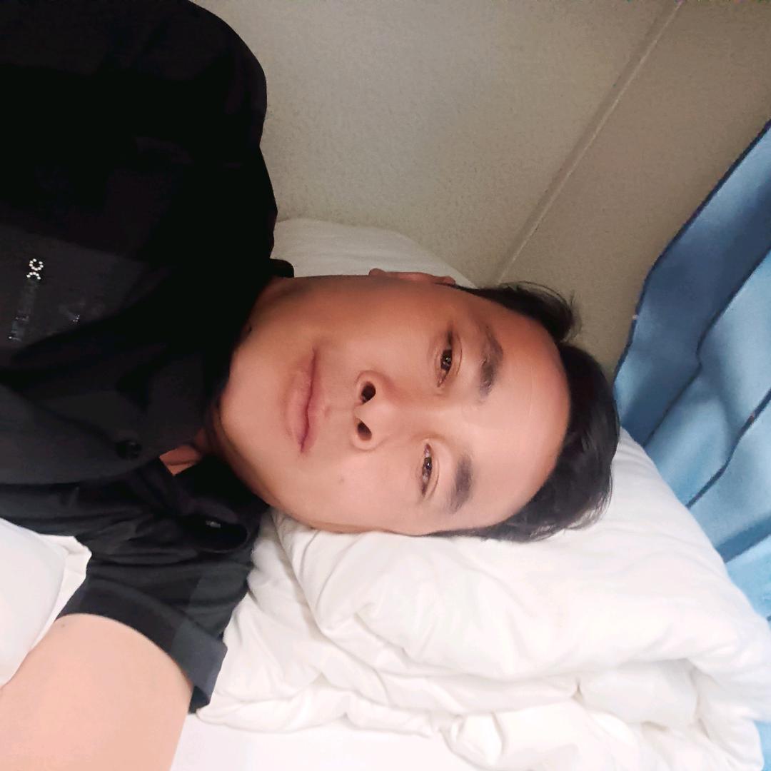 㿝氼