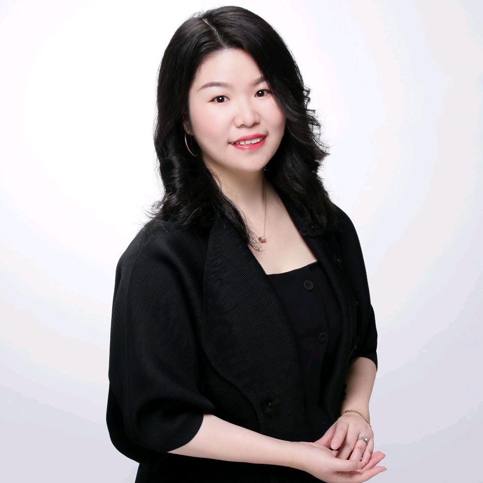 自然阳光总裁周玲