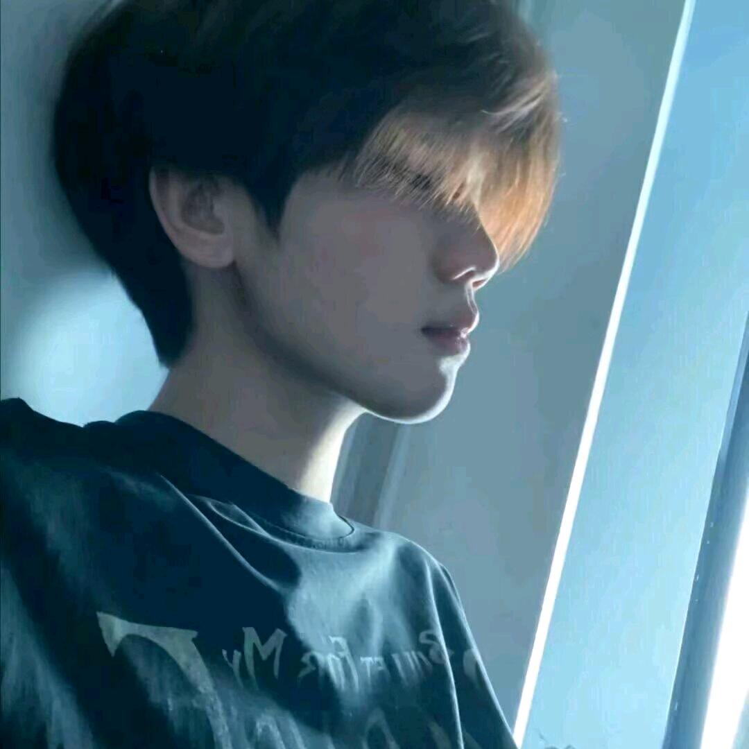 @ℳঞ兜里໊🌿半颗糖🍬