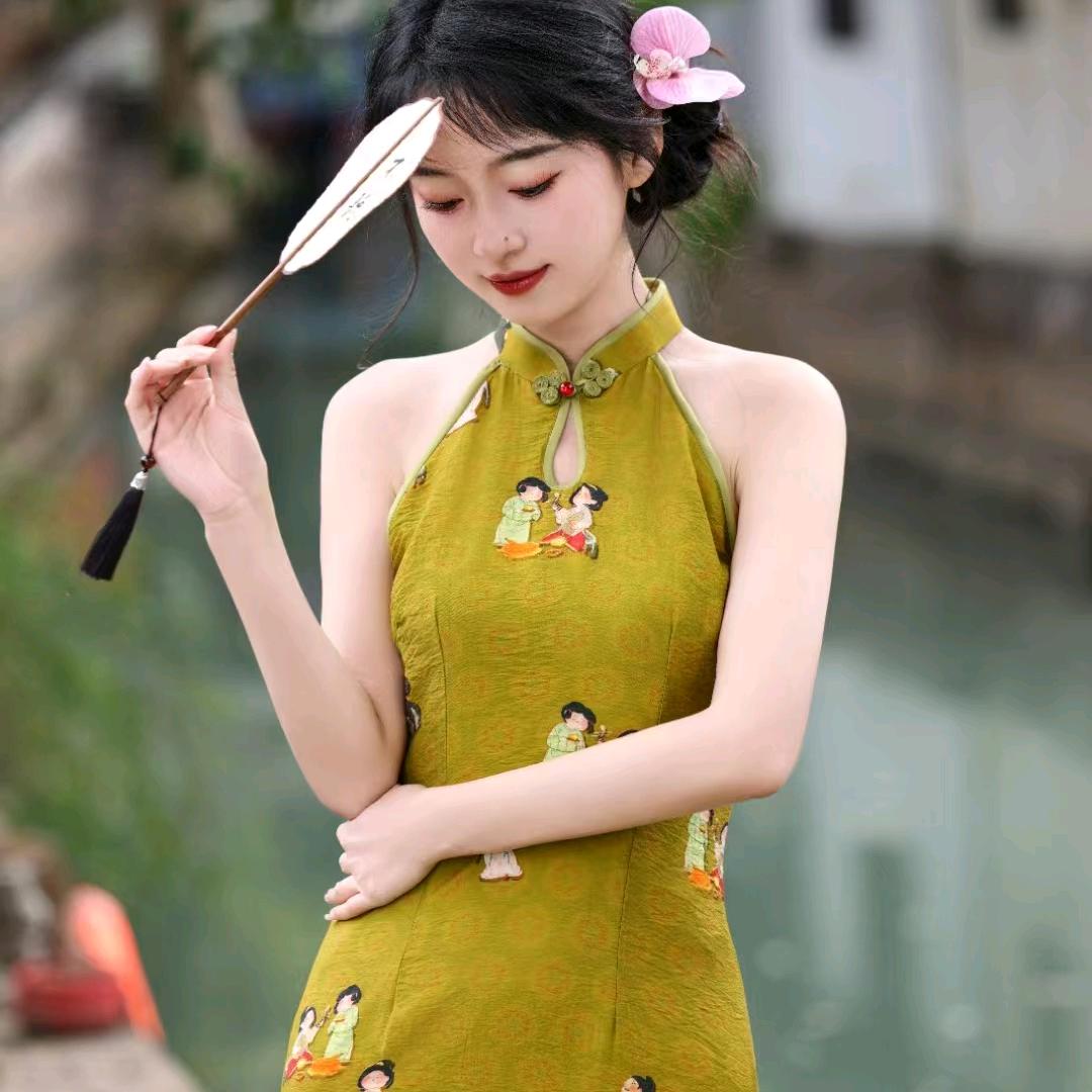 青羽阁旗袍