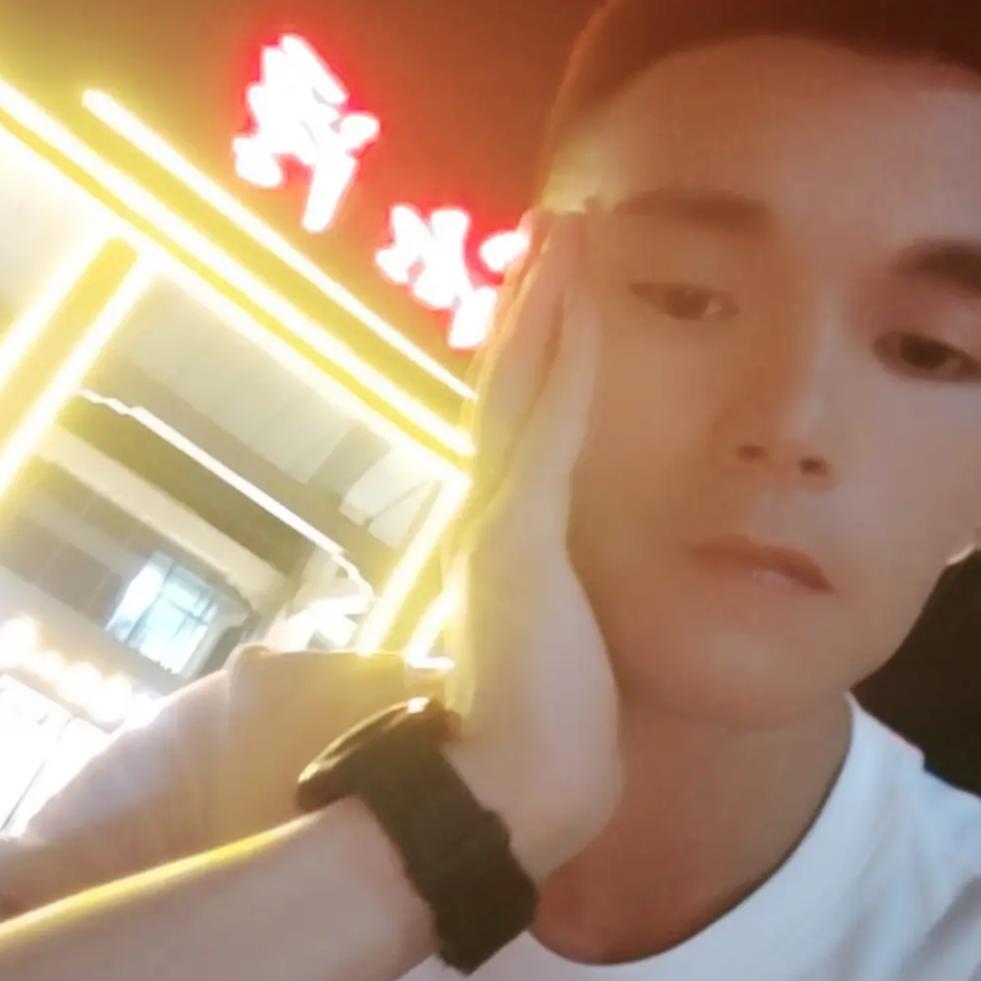 @黄小云