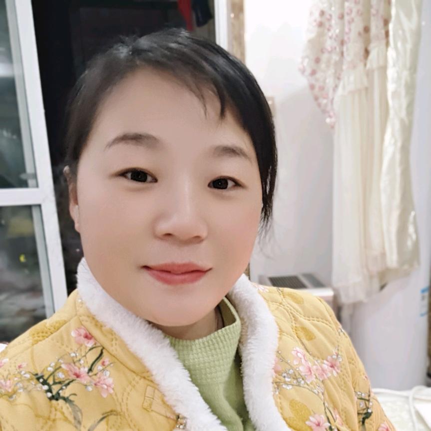 小何