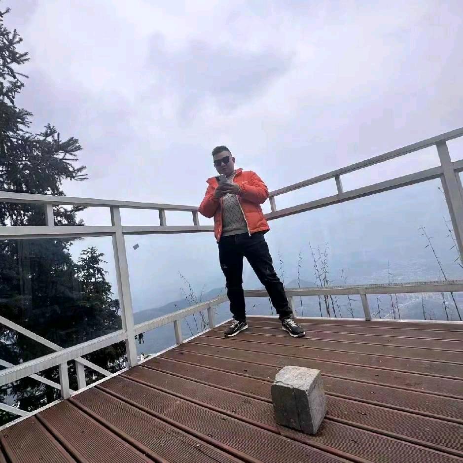 杨氏宜宾土特产《温江店》