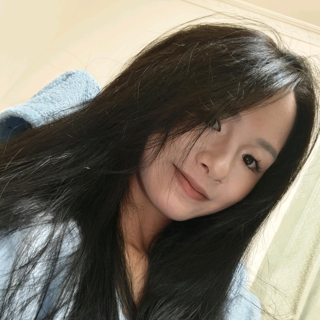 栖花里美妆日化 小熊