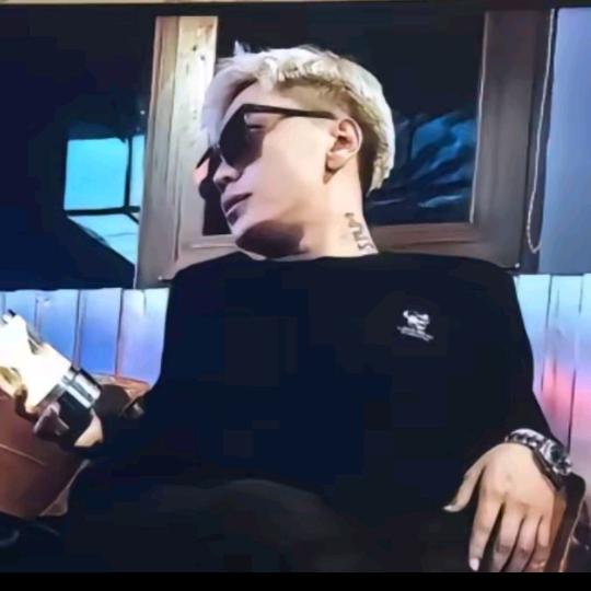 ཁྱུང་康巴汉子🥀
