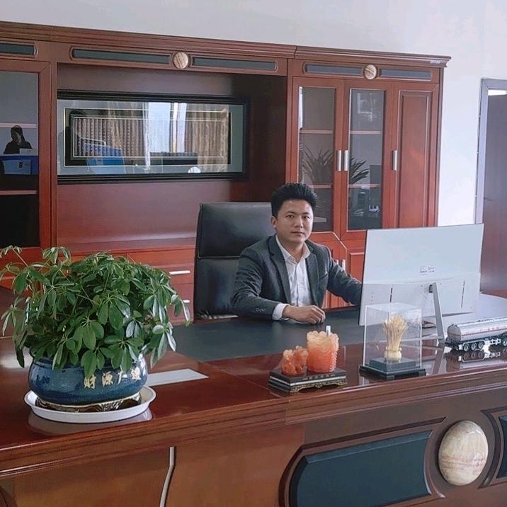 油罐车厂家-老六