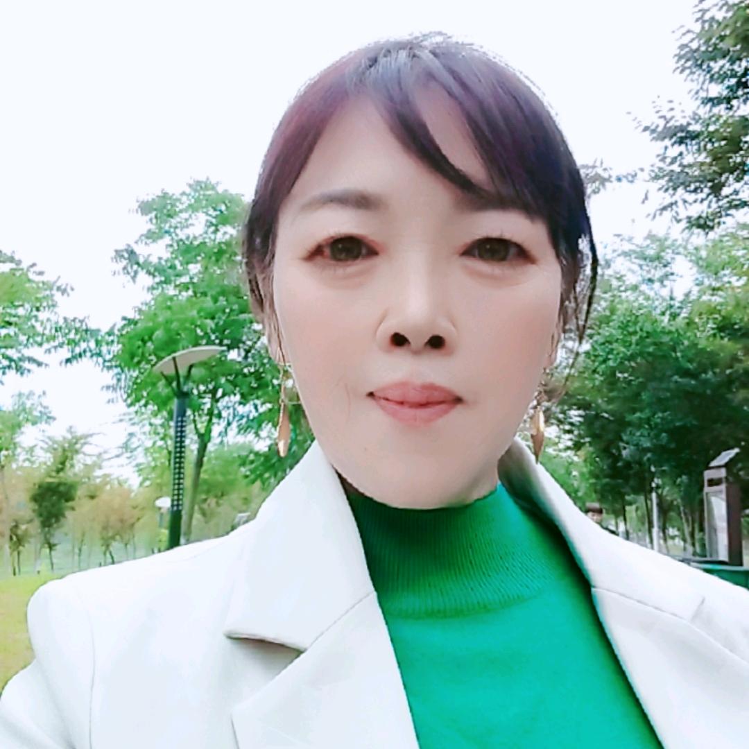 红霞飞舞
