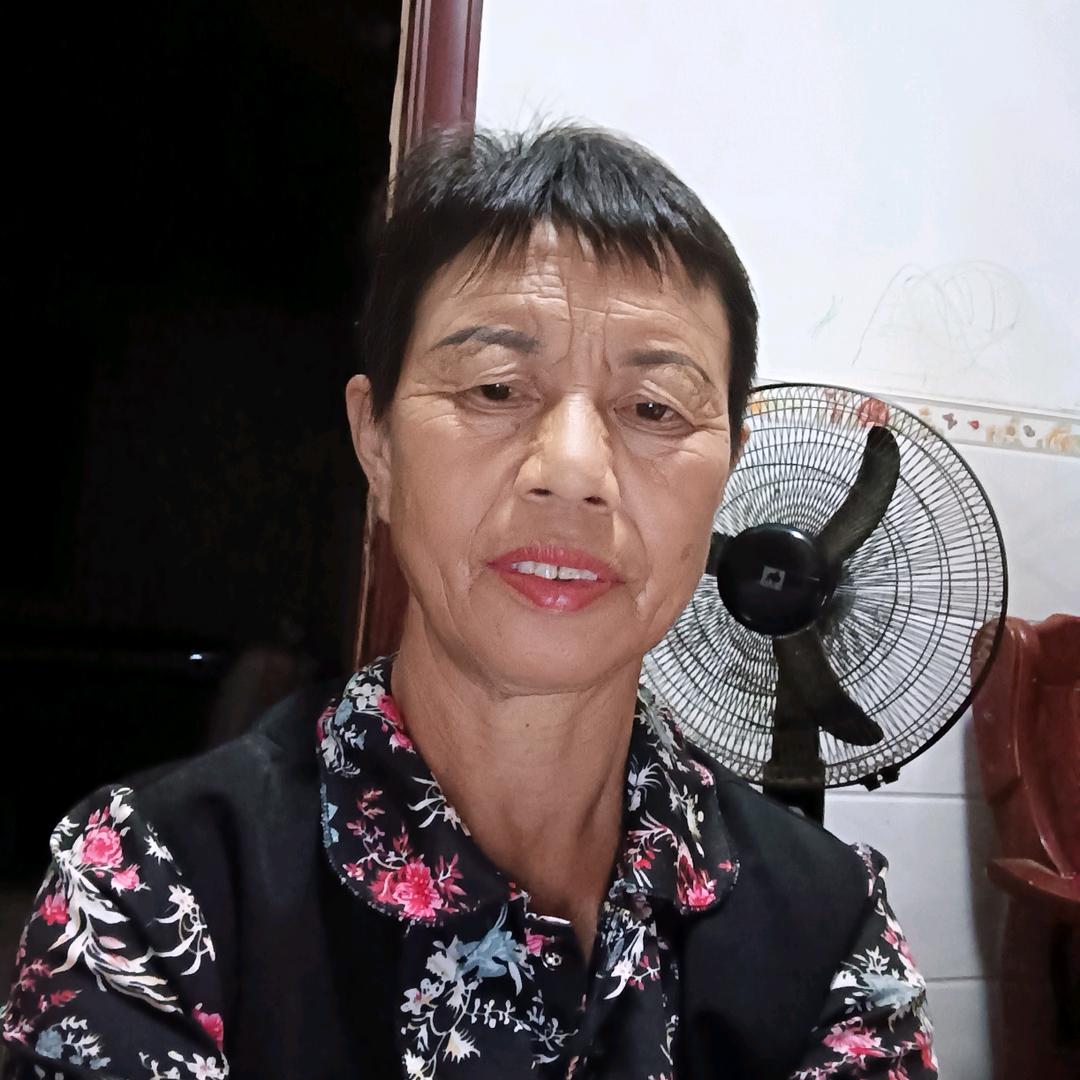 郭姐《晚上10，10分开播》