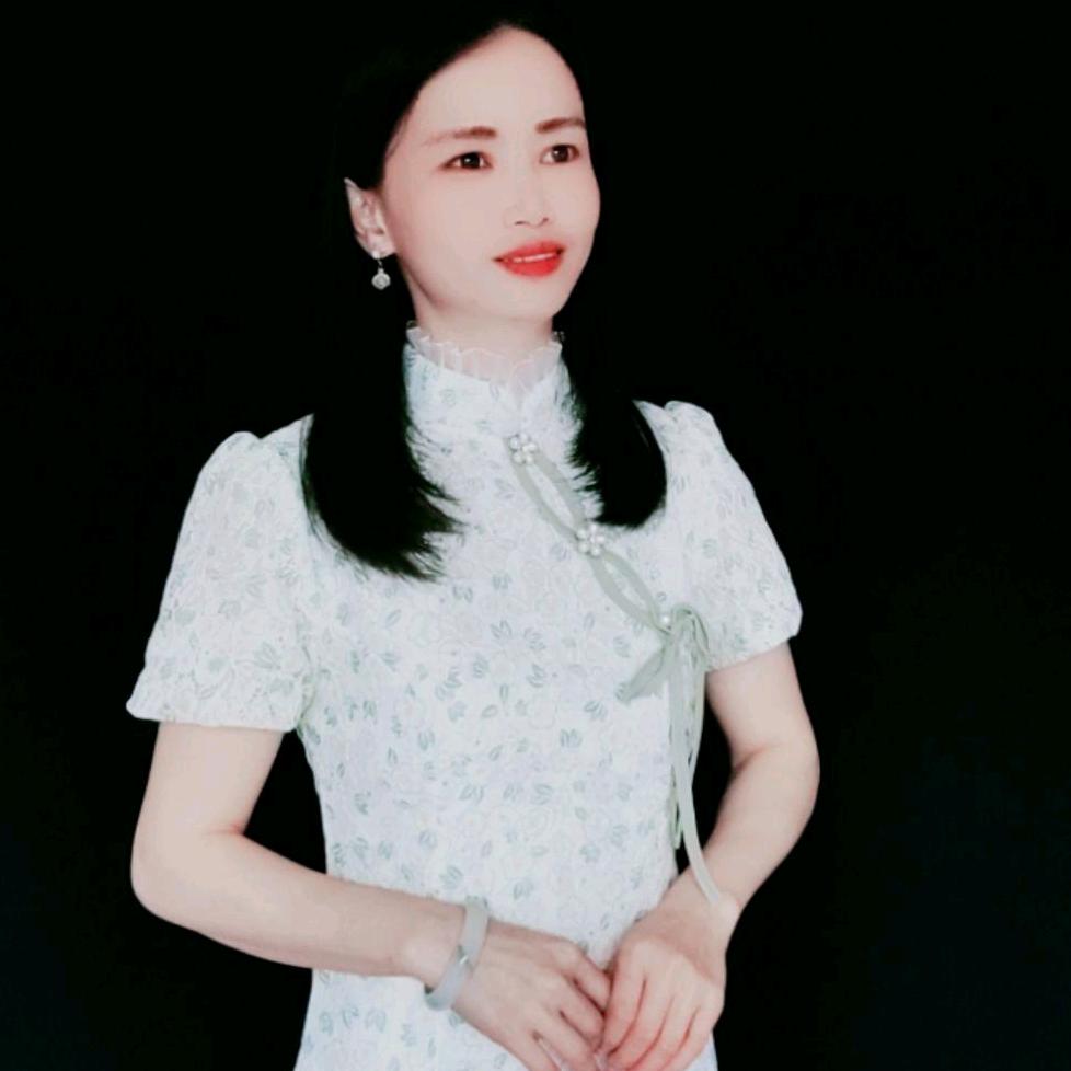 小梅🌸手势舞