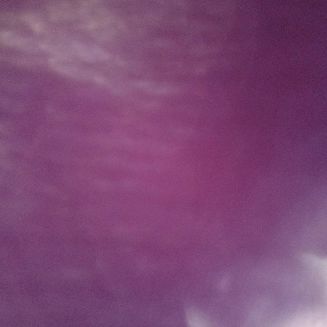 ∴
