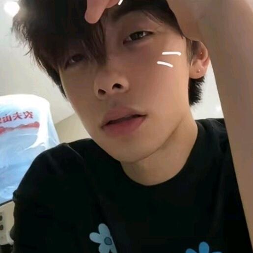 栀子愿.