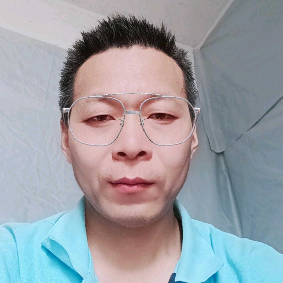 三个孩子的爸爸晚上7点半开播