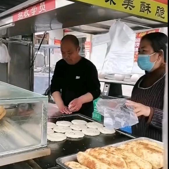 卓昱