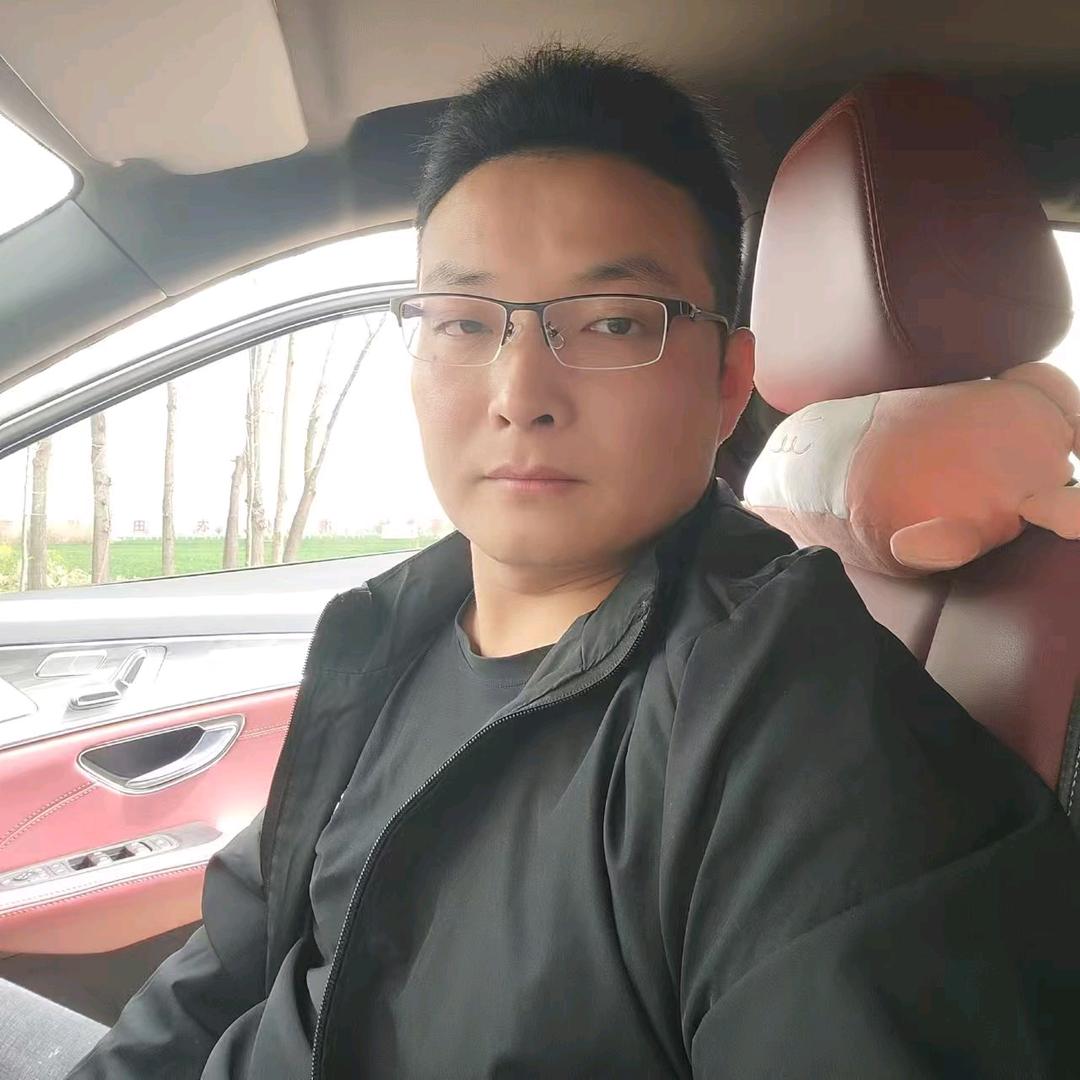 满山猴子 你腚最红。。。