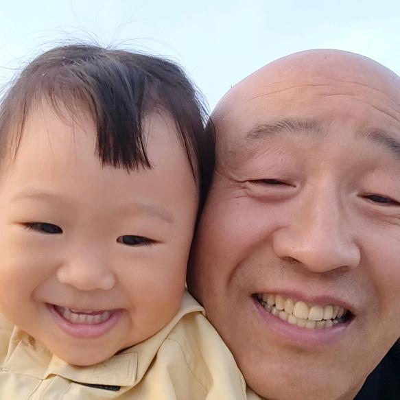 奕苒的爺爺