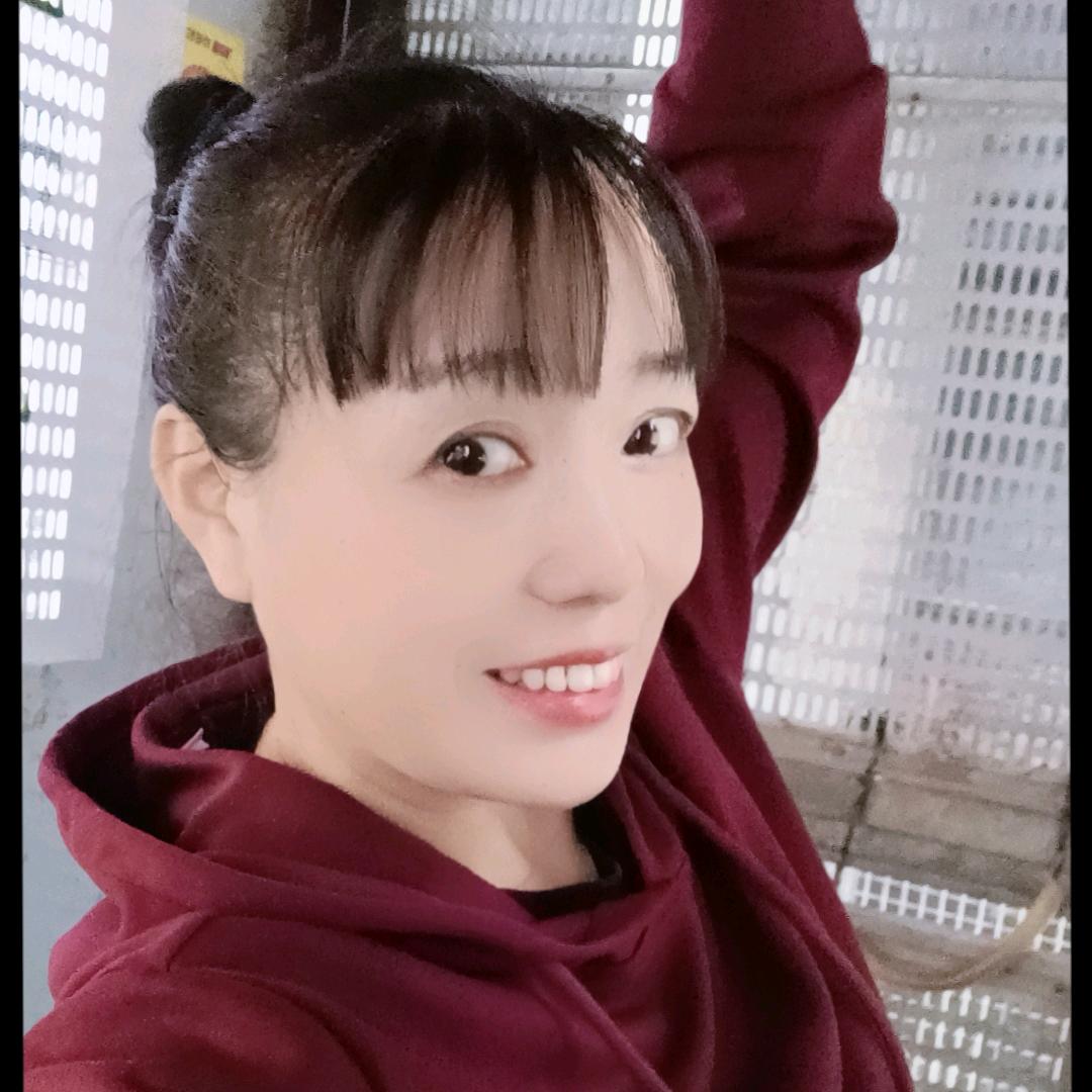 兰姐，业余爱好，喜欢唱歌跳舞。