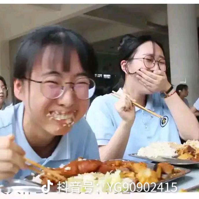 炳炳薄