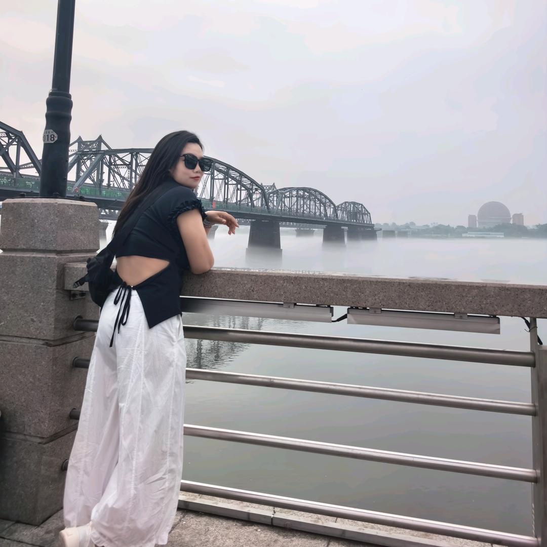 刘哈哈超爱笑🤍