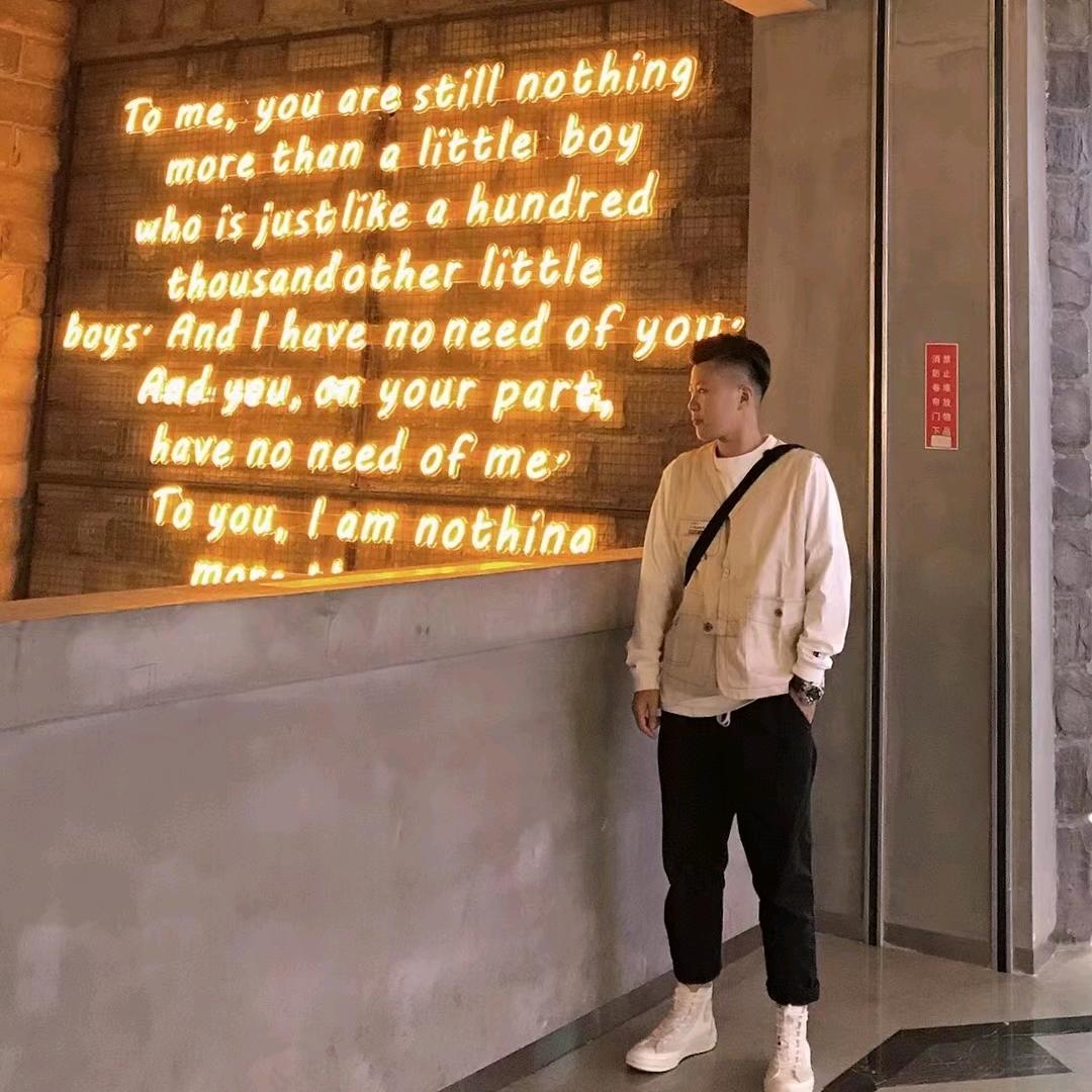 在等树洞.🦁松花湖民宿