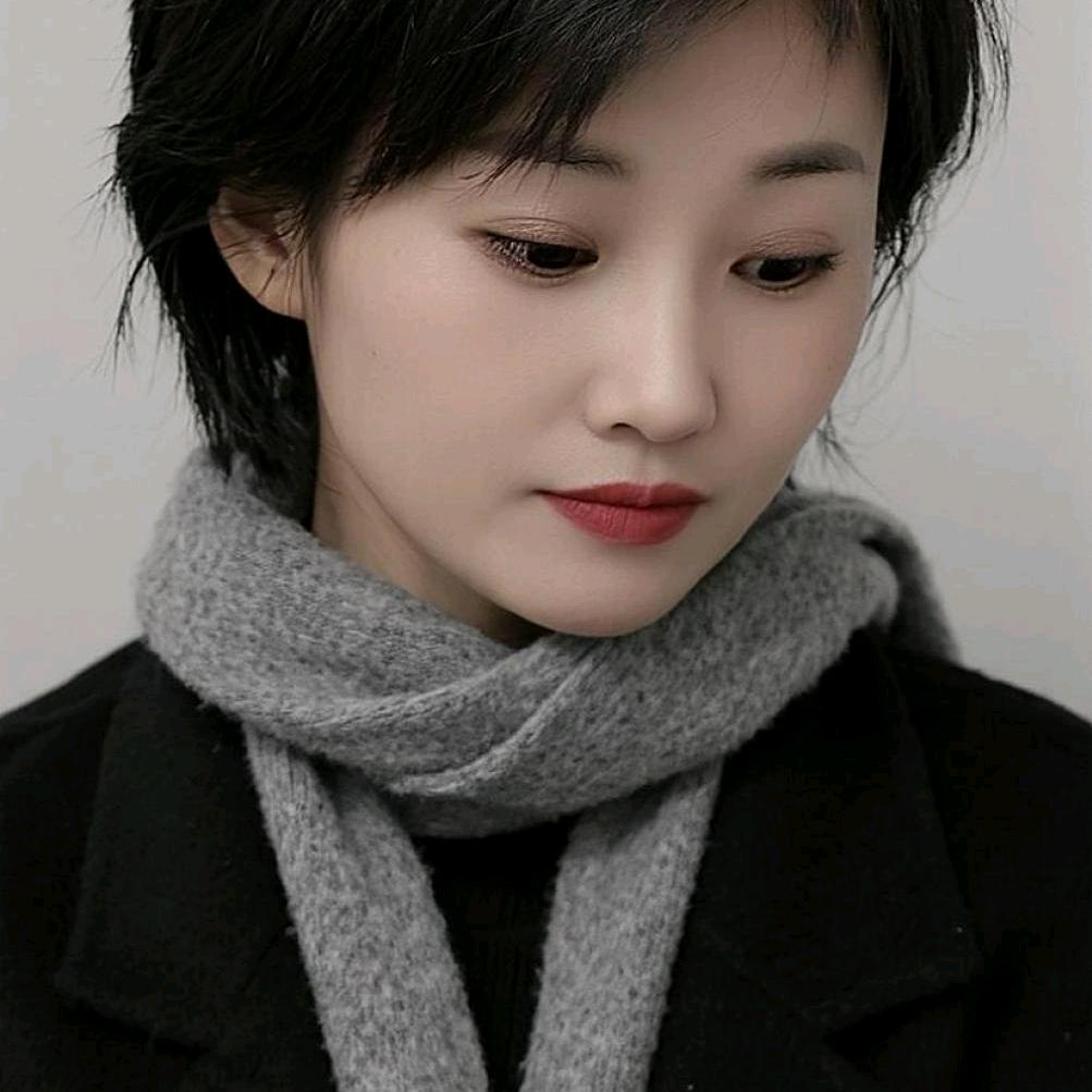 🏃🏻‍♀️"兽 "🫶🏼