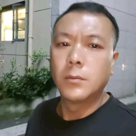 美缝，晚上卖小吃