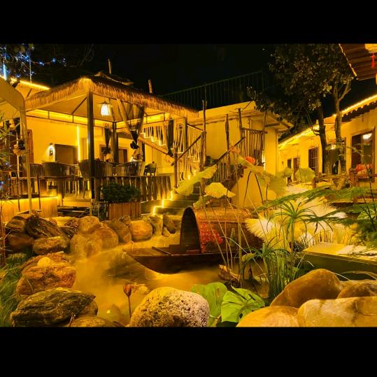 柚知乡邻商贸有限公司