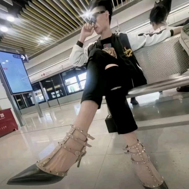 混的人.
