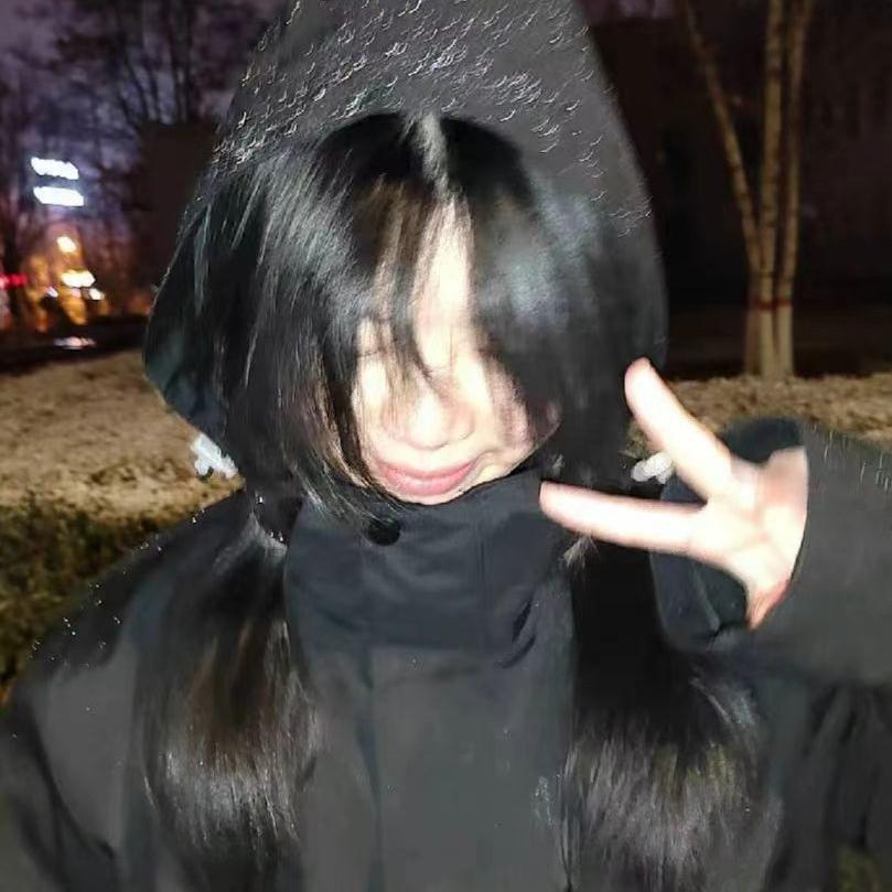 爱丽丝倒拔小荔枝