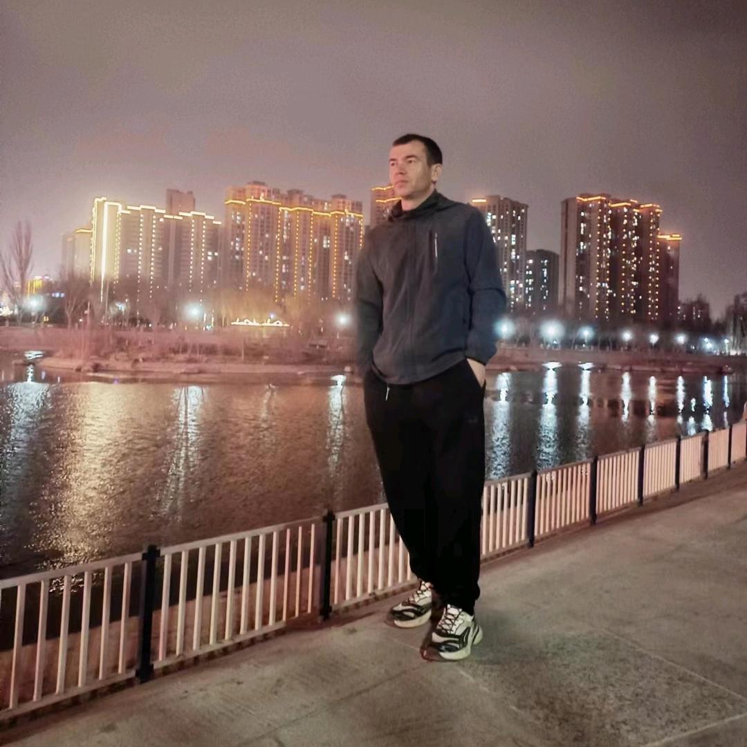 图尔荪麦麦提👌👌😘😘