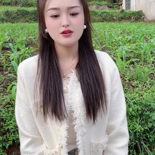 山哥虎牙妹