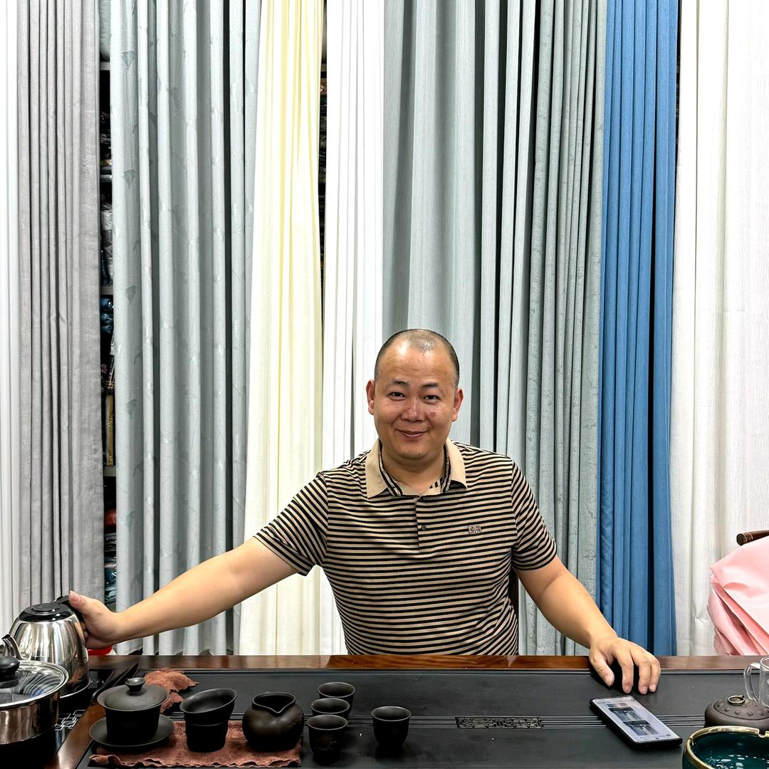 罗二窗帘布艺
