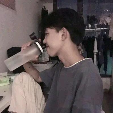蓦然