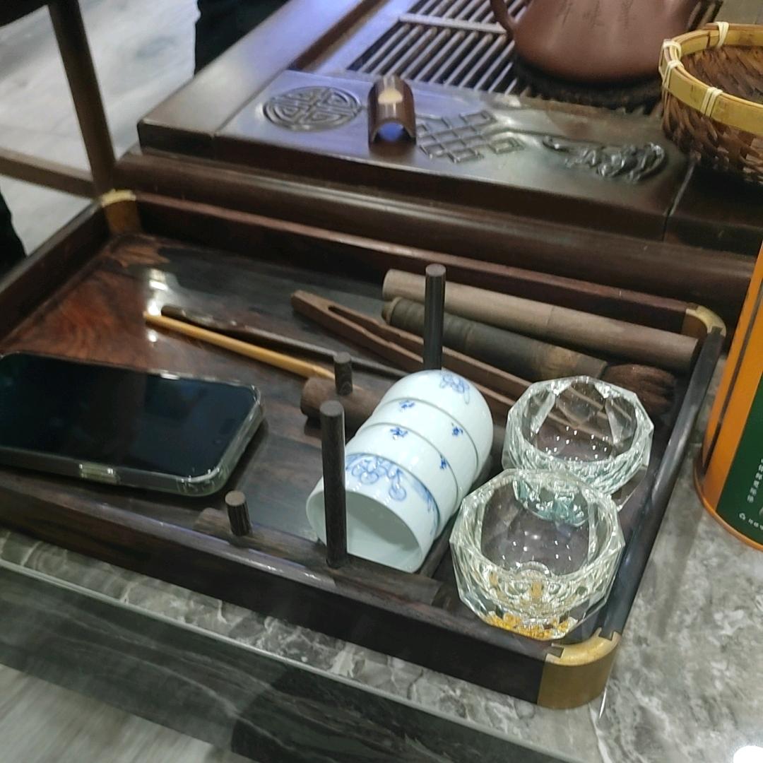 龙行天下