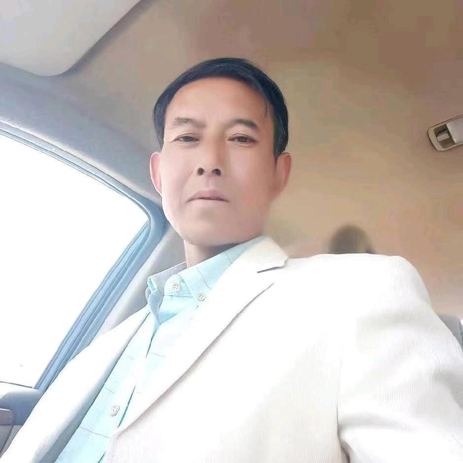 双脚踏翻尘世浪