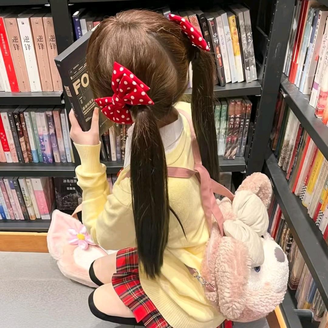 许欣芝.