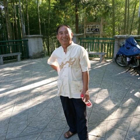 仙人指路，故皮B